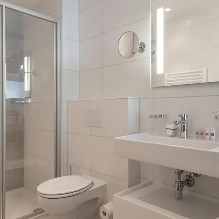 Sepp Santer Kır Evi